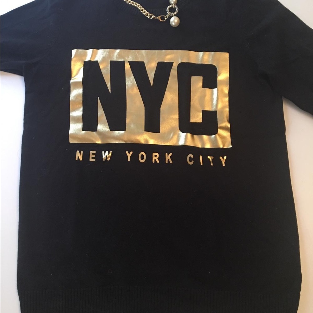 NYC gold‎ top